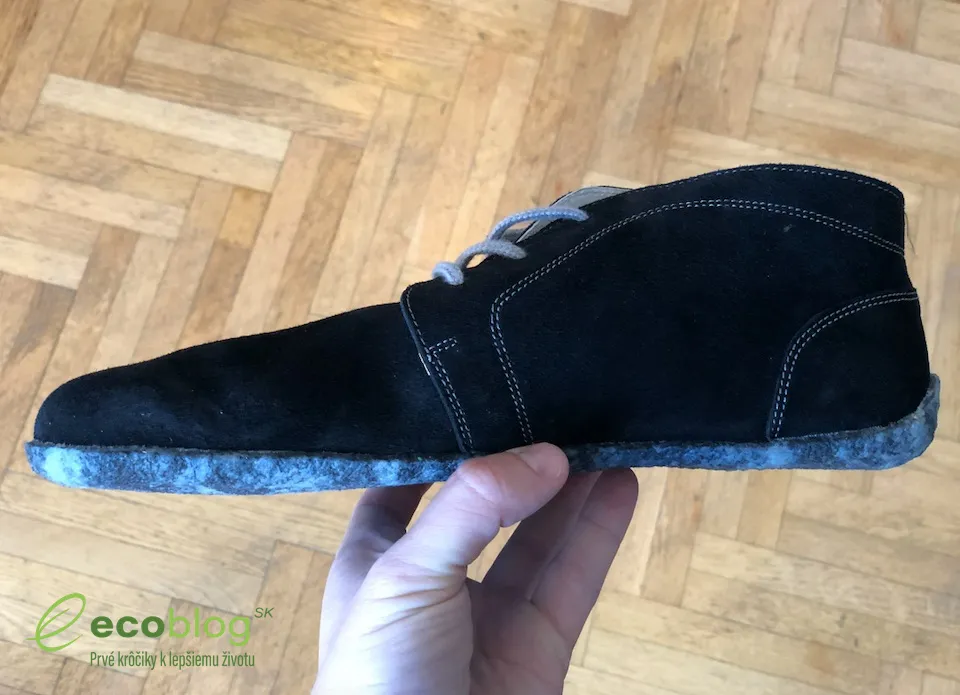 Be Lenka Black Matt po prvom dni nosenia a 15 000 krokoch