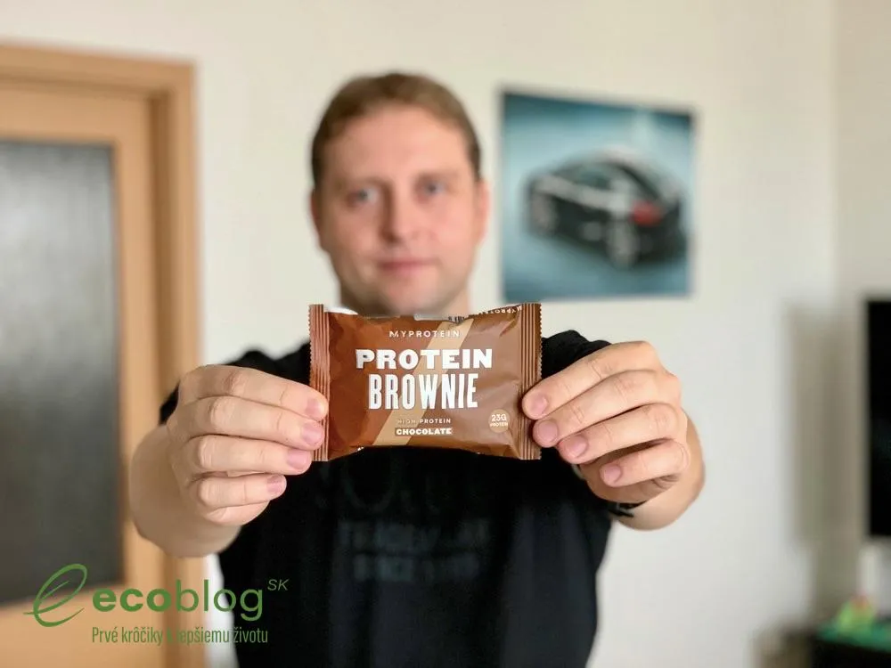 Arašidové maslo Myprotein pridané do raňajkovej kaše