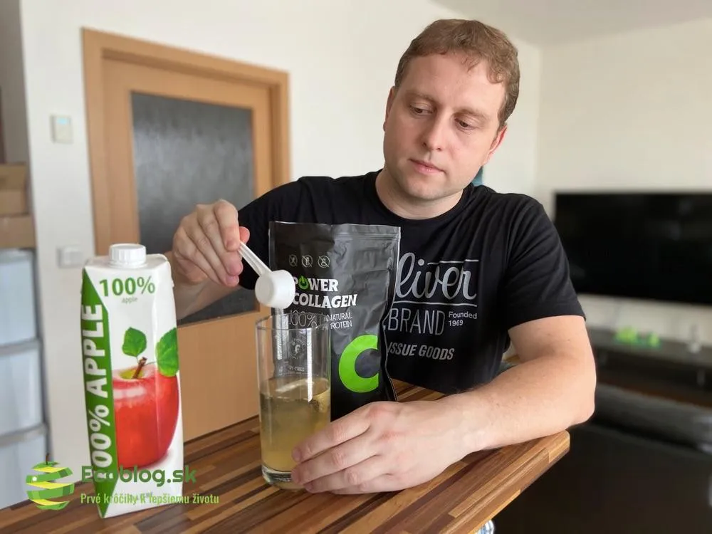 Powerlogy Collagen zamiešaný do šálky kávy