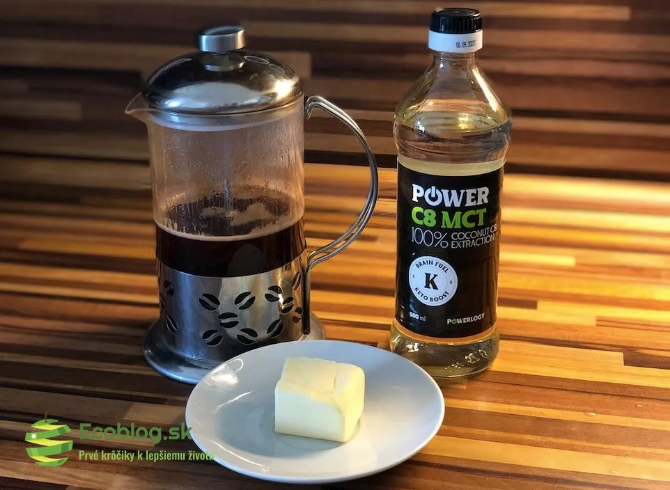Powerlogy Power C8 MCT olej a príprava ranného nápoja