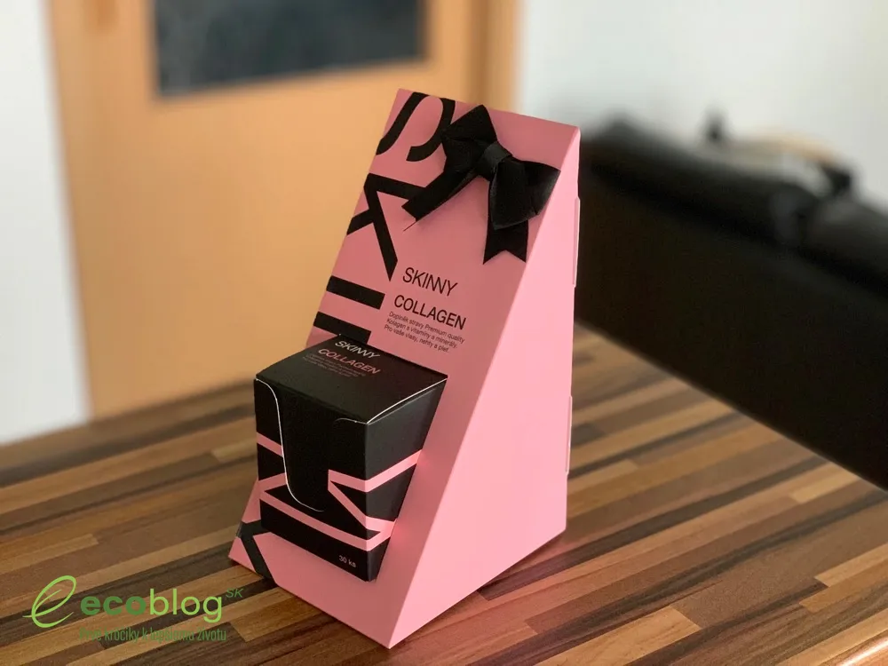 Vrecúško SKINNY Collagen rozpustené v pohári vody