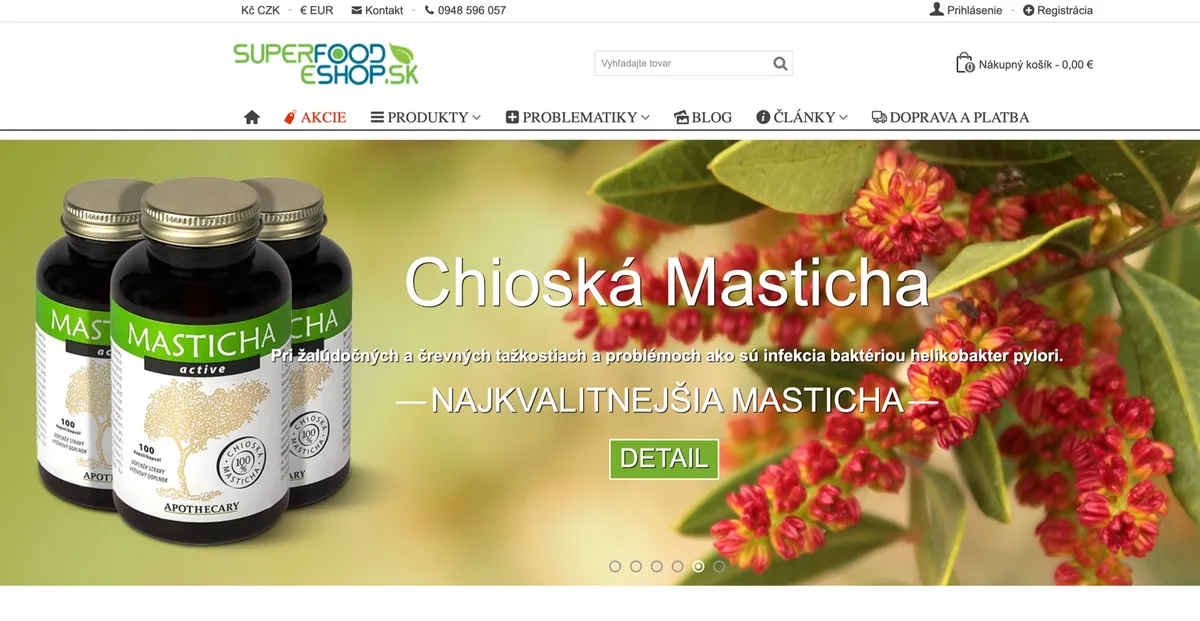 Detail chioskej mastichy ako prírodnej živice zo stromu Pistacia lentiscus
